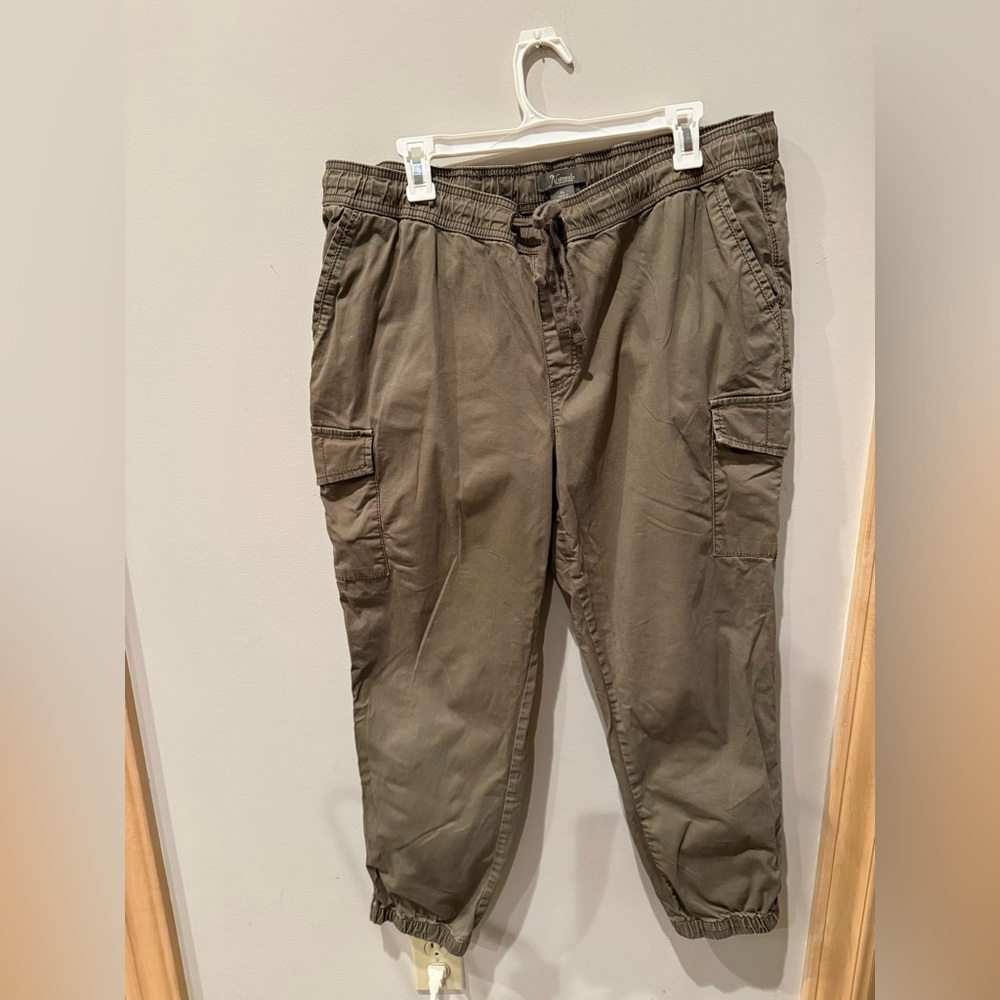 Natural Reflections Women's Khaki Cargo Pants